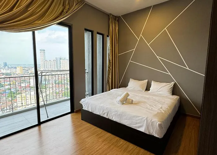Cozy Comfort- Beacon Executives Suite